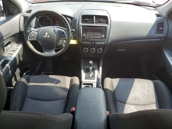 JA4AR3AU6JU022571 2018 MITSUBISHI OUTLANDER - Image 8