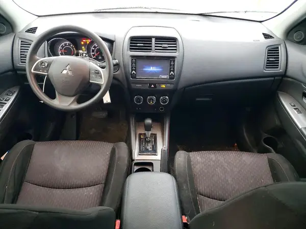 JA4AR3AU6JZ012920 2018 MITSUBISHI OUTLANDER - Image 8