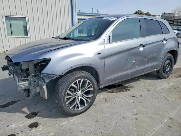 JA4AR3AU6JZ013386 2018 MITSUBISHI OUTLANDER - Image 1