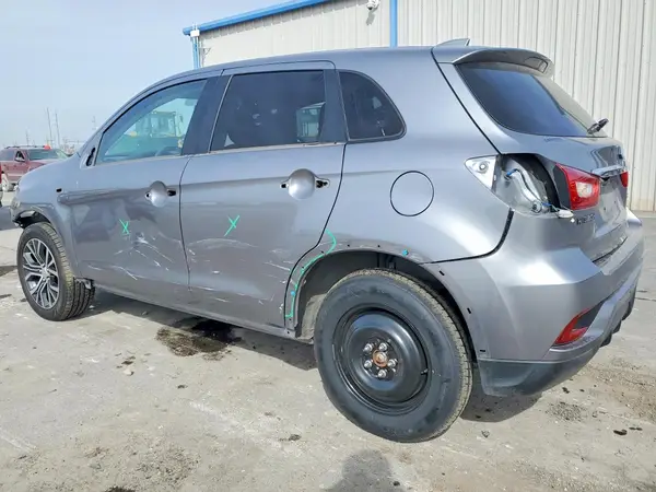 JA4AR3AU6JZ013386 2018 MITSUBISHI OUTLANDER - Image 2