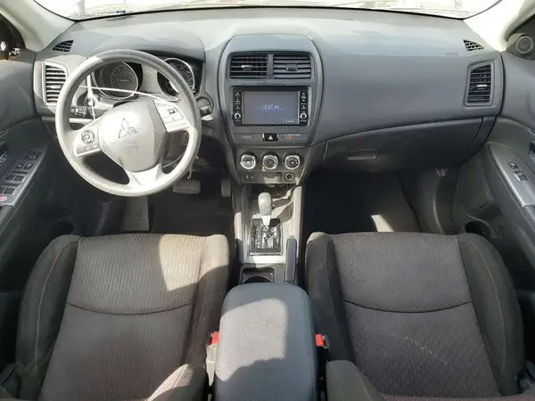 JA4AR3AU6JZ013386 2018 MITSUBISHI OUTLANDER - Image 8