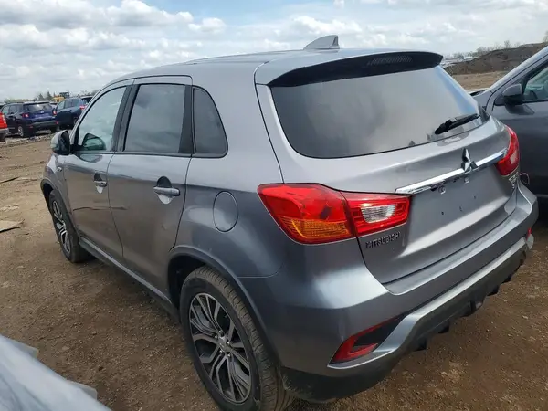 JA4AR3AU6KU002502 2019 MITSUBISHI OUTLANDER - Image 2