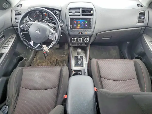 JA4AR3AU6KU002502 2019 MITSUBISHI OUTLANDER - Image 8