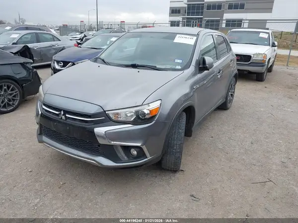 JA4AR3AU6KU005478 2019 MITSUBISHI OUTLANDER - Image 2