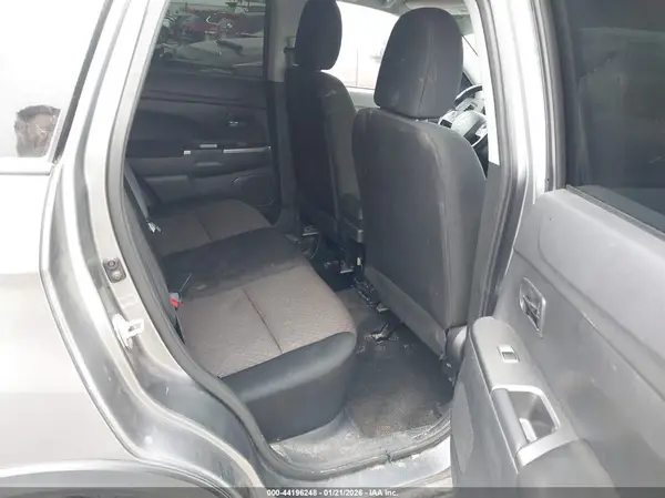 JA4AR3AU6KU005478 2019 MITSUBISHI OUTLANDER - Image 8