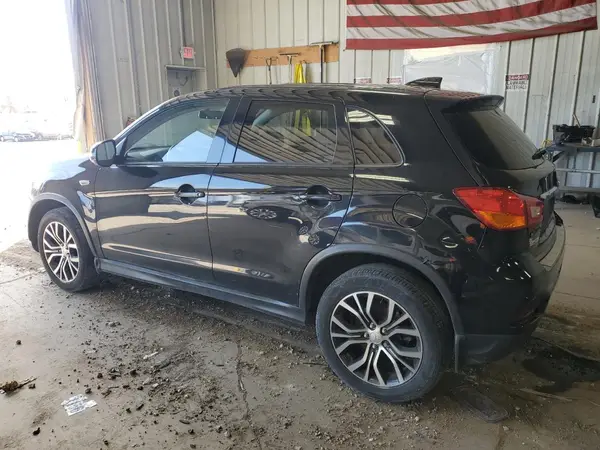JA4AR3AU6KU005531 2019 MITSUBISHI OUTLANDER - Image 2