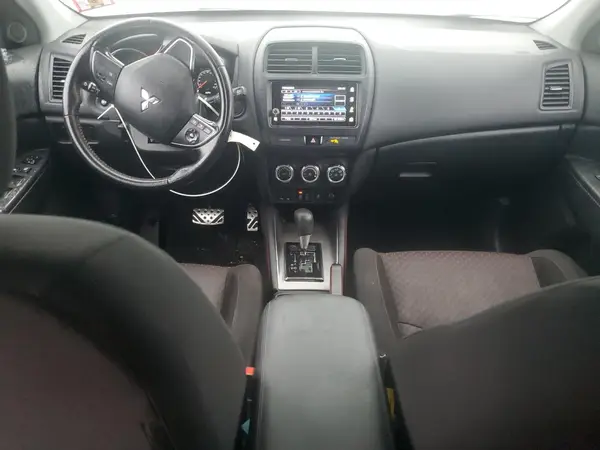 JA4AR3AU6KU017324 2019 MITSUBISHI OUTLANDER - Image 8