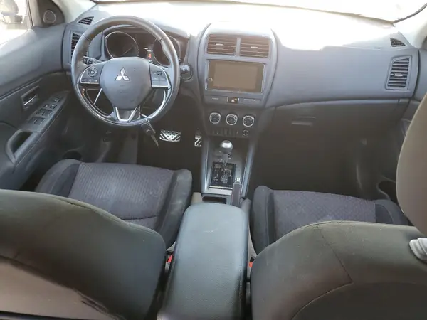 JA4AR3AU6KU019896 2019 MITSUBISHI OUTLANDER - Image 8
