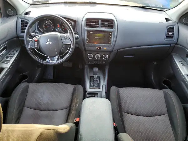 JA4AR3AU6KU020398 2019 MITSUBISHI OUTLANDER - Image 8