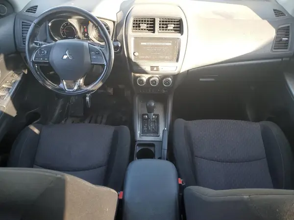 JA4AR3AU6KU020644 2019 MITSUBISHI OUTLANDER - Image 8
