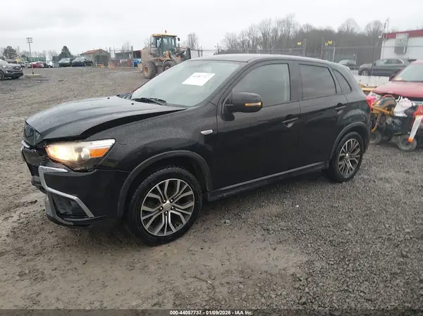 JA4AR3AU6KU026329 2019 MITSUBISHI OUTLANDER - Image 2