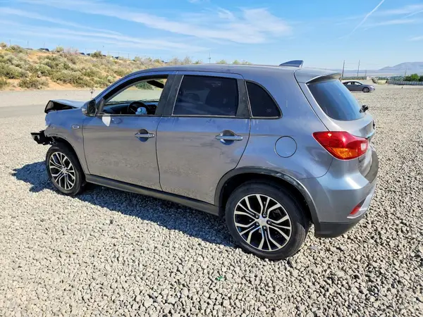 JA4AR3AU6KU027366 2019 MITSUBISHI OUTLANDER - Image 2