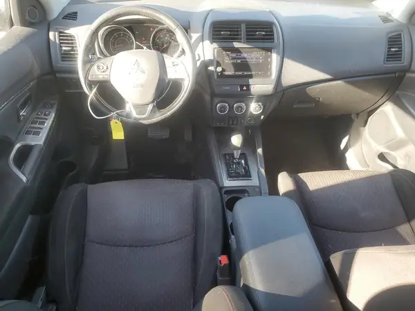 JA4AR3AU6KU030980 2019 MITSUBISHI OUTLANDER - Image 8