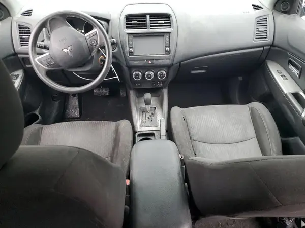 JA4AR3AU6KU032406 2019 MITSUBISHI OUTLANDER - Image 8