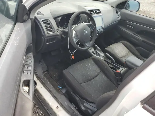JA4AR3AU6LU014103 2020 MITSUBISHI OUTLANDER - Image 8