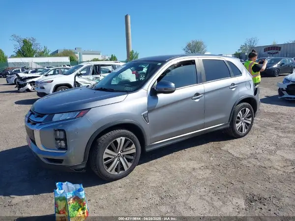 JA4AR3AU6LU023903 2020 MITSUBISHI OUTLANDER - Image 2