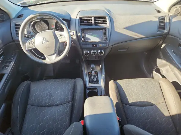 JA4AR3AU6LU025120 2020 MITSUBISHI OUTLANDER - Image 8