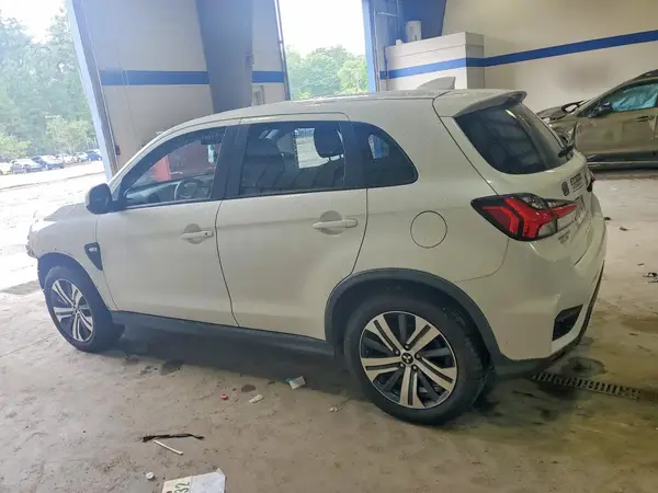 JA4AR3AU6LU028468 2020 MITSUBISHI OUTLANDER - Image 2