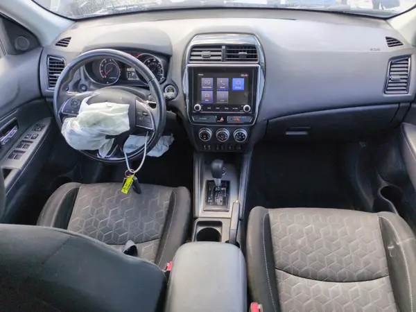 JA4AR3AU6LU030026 2020 MITSUBISHI OUTLANDER - Image 8