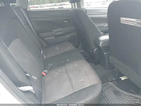 JA4AR3AU7GZ056207 2016 MITSUBISHI OUTLANDER - Image 8