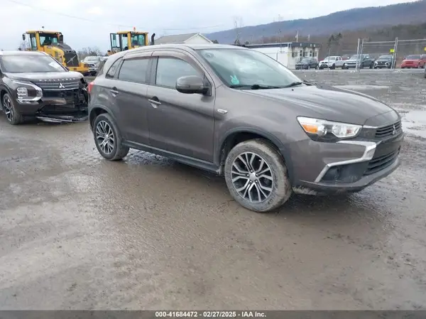 JA4AR3AU7HZ006747 2017 MITSUBISHI OUTLANDER - Image 1