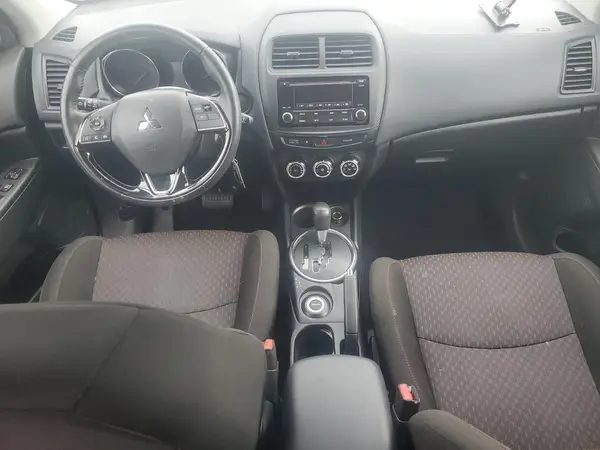 JA4AR3AU7HZ027680 2017 MITSUBISHI OUTLANDER - Image 8