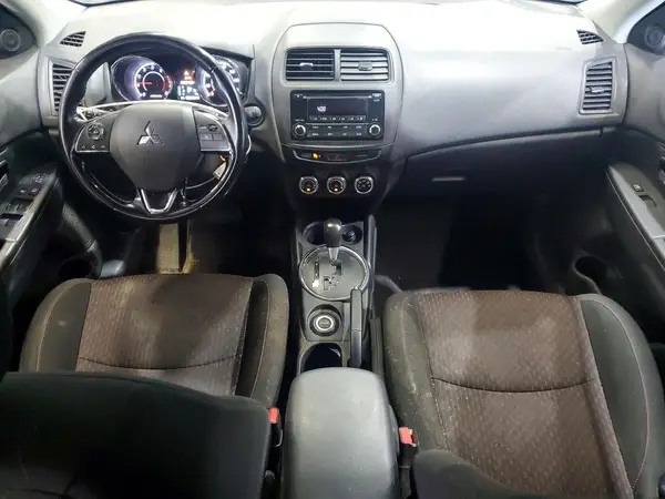 JA4AR3AU7HZ031616 2017 MITSUBISHI OUTLANDER - Image 8