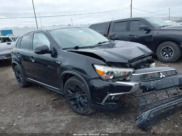 JA4AR3AU7HZ036718 2017 MITSUBISHI OUTLANDER - Image 1