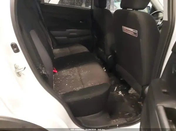 JA4AR3AU7HZ043197 2017 MITSUBISHI OUTLANDER - Image 8