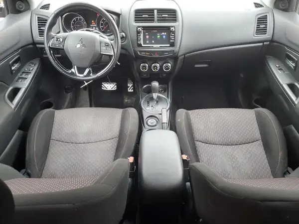 JA4AR3AU7HZ044222 2017 MITSUBISHI OUTLANDER - Image 8
