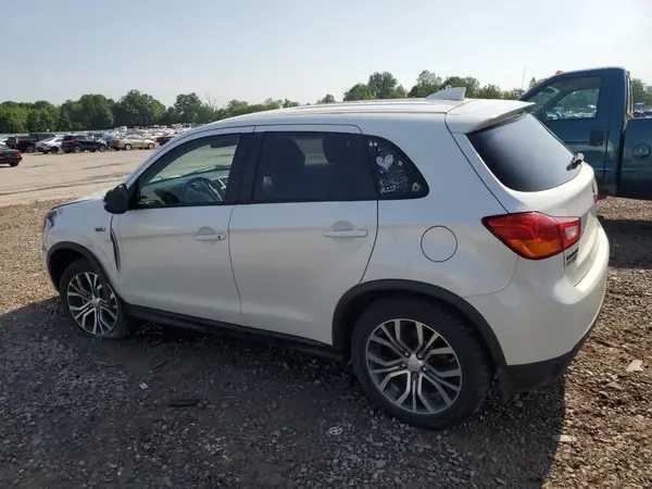 JA4AR3AU7HZ046200 2017 MITSUBISHI OUTLANDER - Image 2