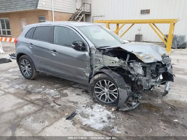 JA4AR3AU7HZ047198 2017 MITSUBISHI OUTLANDER - Image 1