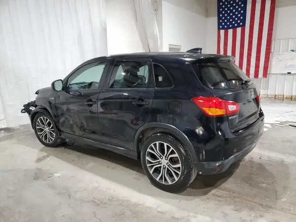 JA4AR3AU7HZ060565 2017 MITSUBISHI OUTLANDER - Image 2