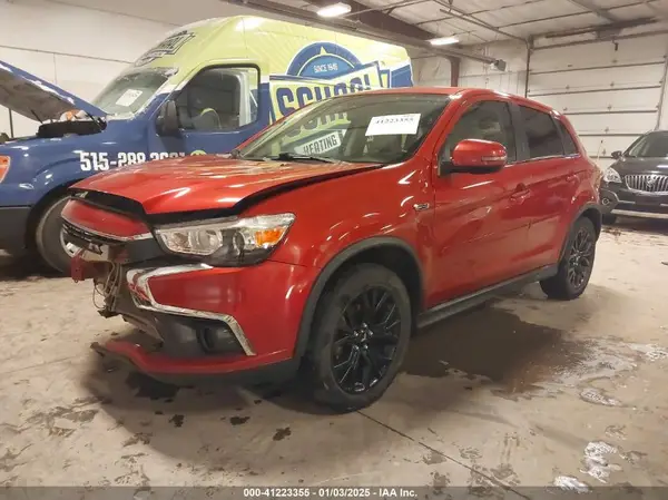 JA4AR3AU7HZ063336 2017 MITSUBISHI OUTLANDER - Image 2