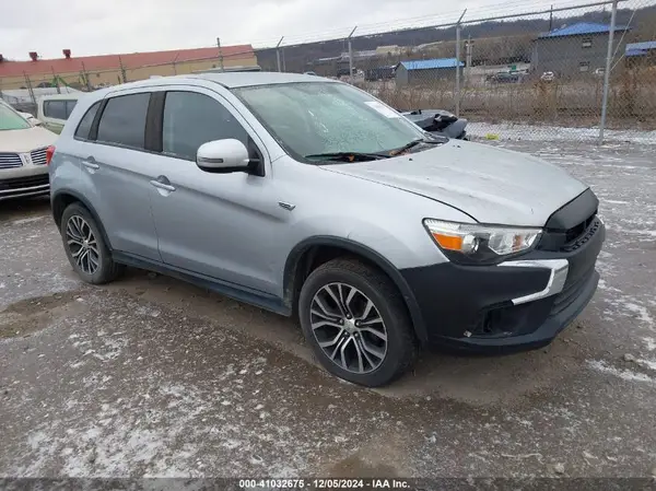 JA4AR3AU7HZ067693 2017 MITSUBISHI OUTLANDER - Image 1