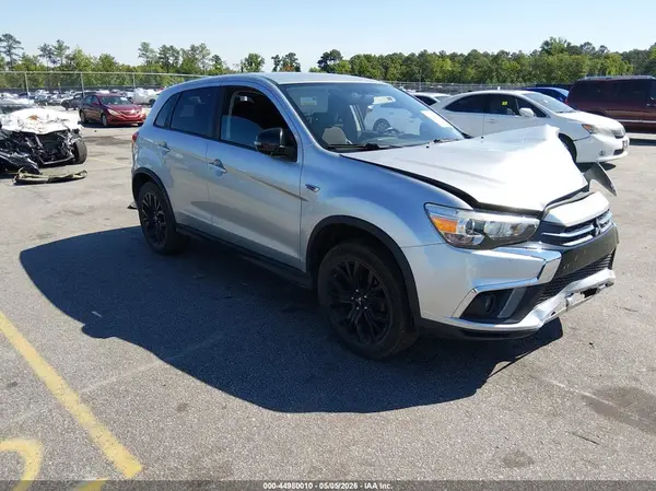 JA4AR3AU7JU003902 2018 MITSUBISHI OUTLANDER - Image 1