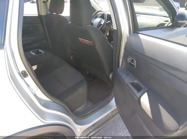 JA4AR3AU7JU003902 2018 MITSUBISHI OUTLANDER - Image 8
