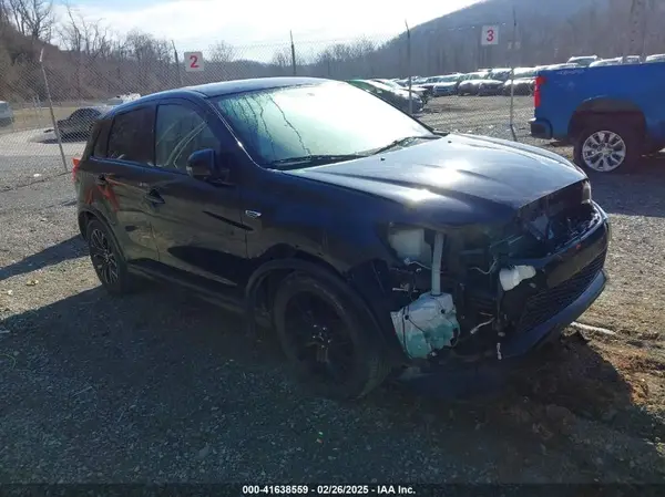 JA4AR3AU7JU006489 2018 MITSUBISHI OUTLANDER - Image 1