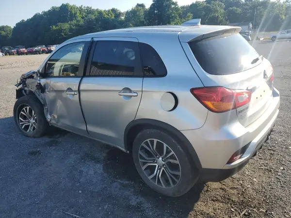 JA4AR3AU7JU006914 2018 MITSUBISHI OUTLANDER - Image 2