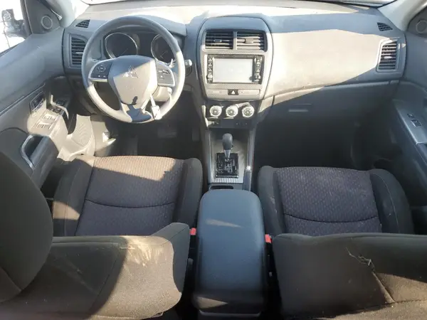 JA4AR3AU7JU006914 2018 MITSUBISHI OUTLANDER - Image 8