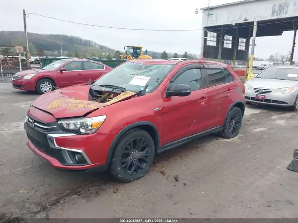 JA4AR3AU7JU007786 2018 MITSUBISHI OUTLANDER - Image 2