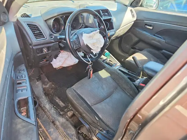JA4AR3AU7JU009151 2018 MITSUBISHI OUTLANDER - Image 8