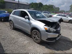 JA4AR3AU7JU011885 2018 MITSUBISHI OUTLANDER