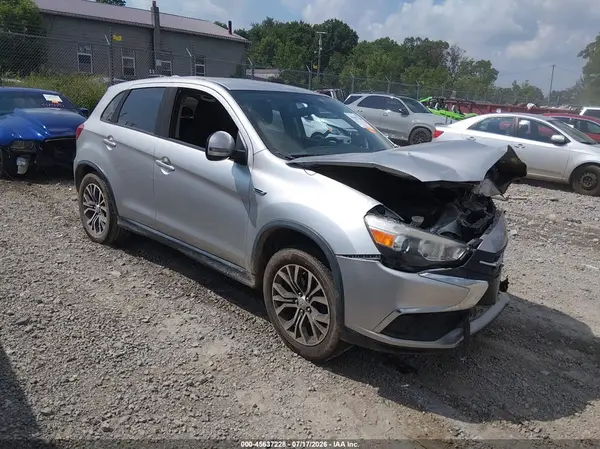 JA4AR3AU7JU011885 2018 MITSUBISHI OUTLANDER - Image 1