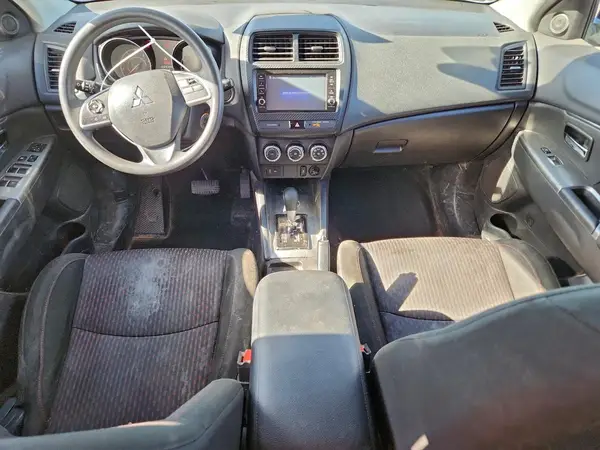 JA4AR3AU7JU018044 2018 MITSUBISHI OUTLANDER - Image 8