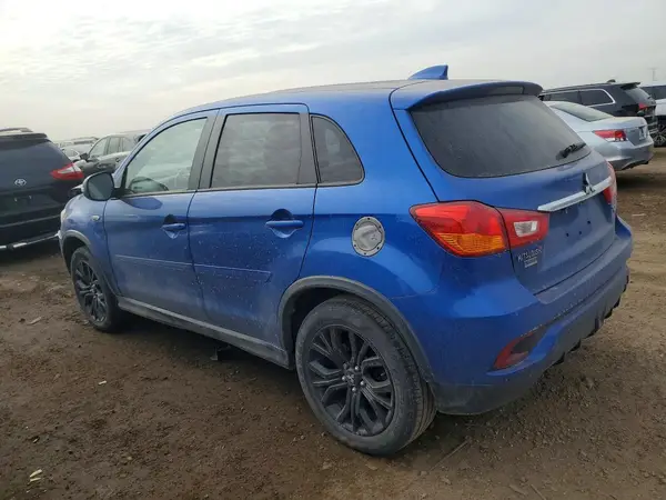 JA4AR3AU7JZ021156 2018 MITSUBISHI OUTLANDER - Image 2