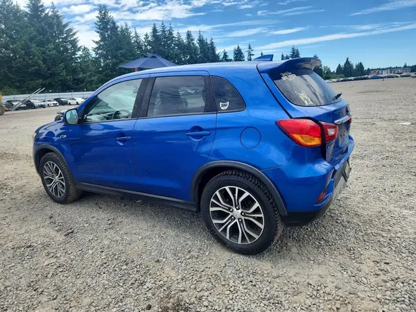 JA4AR3AU7KU002315 2019 MITSUBISHI OUTLANDER - Image 2