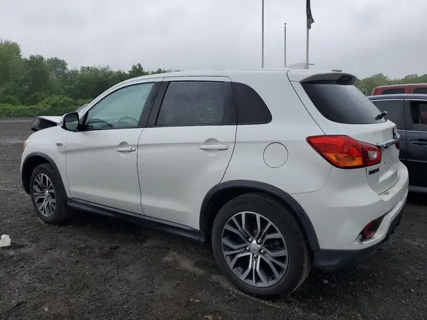 JA4AR3AU7KU008518 2019 MITSUBISHI OUTLANDER - Image 2
