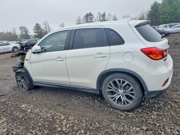 JA4AR3AU7KU009958 2019 MITSUBISHI OUTLANDER - Image 2