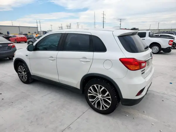 JA4AR3AU7KU011063 2019 MITSUBISHI OUTLANDER - Image 2